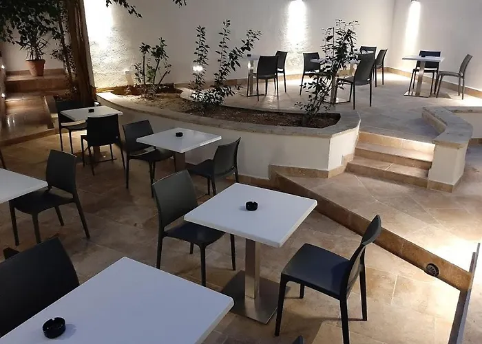 Kennedy Nova מלון Gzira