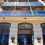 肯尼迪诺瓦酒店 酒店
