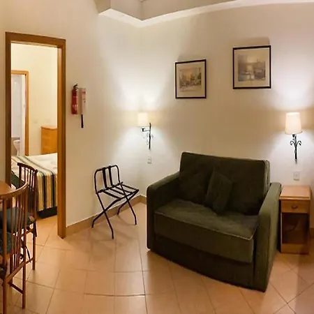 Kennedy Nova Ξενοδοχείο 4*