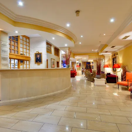 ケネディ ノヴァ ホテル 4*