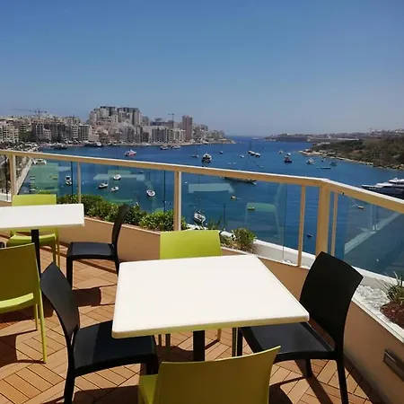 Kennedy Nova Gzira