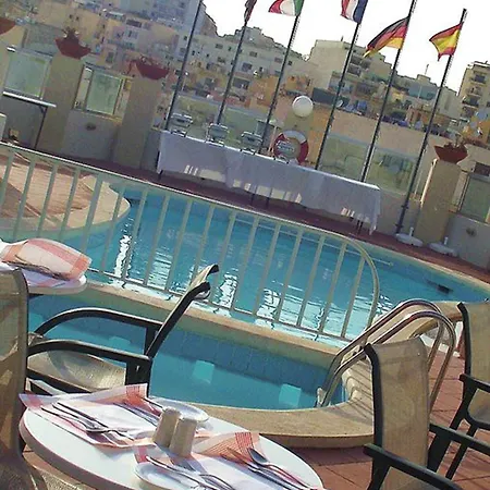 Kennedy Nova 4* Gzira