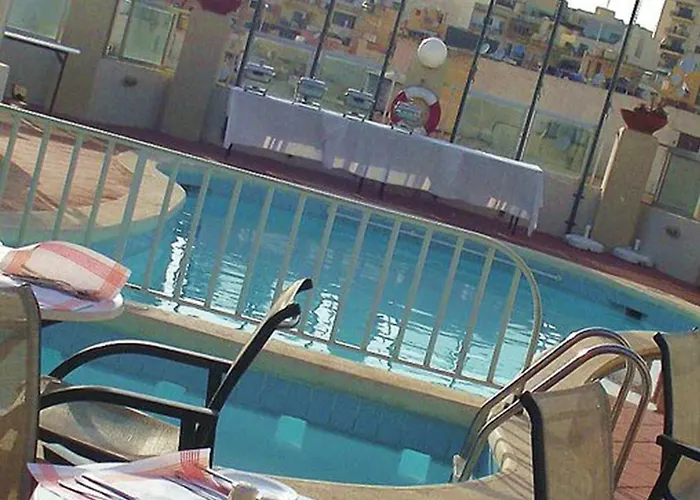 Kennedy Nova 4* Gzira